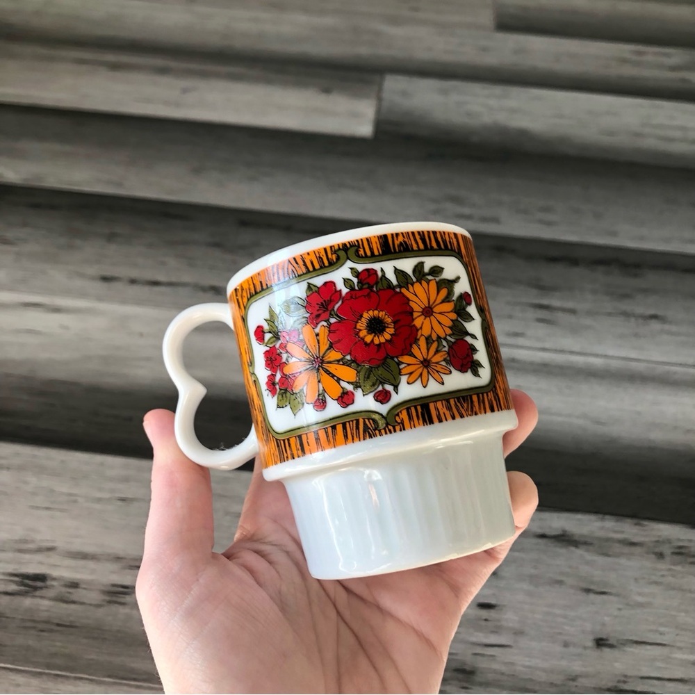 Vintage 1970s Made in Japan Ceramic MCM Floral Stackable Mugs - Picture 10 of 15
